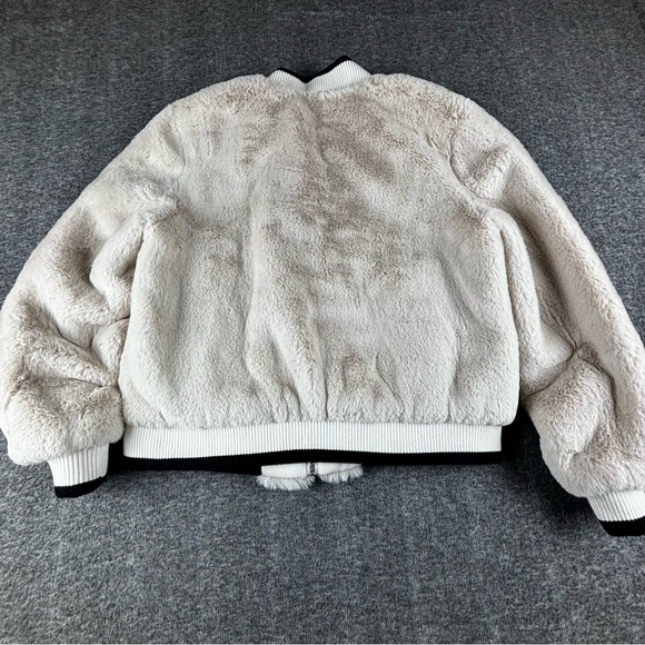 Ena Pelly Essential Faux Fur Bomber Jacket - Picture 3 of 7